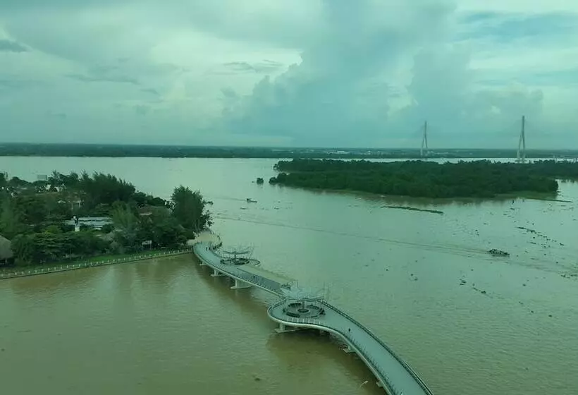 اتاق سوپریور با چشم‌انداز رودخانه, Ninh Kieu Riverside