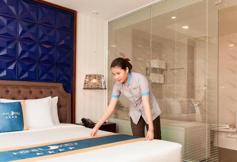 سوئیت پریمیوم, Ninh Kieu Riverside