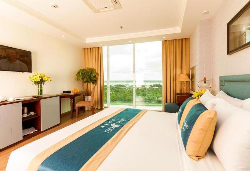 اتاق سوپریور با چشم‌انداز رودخانه, Ninh Kieu Riverside