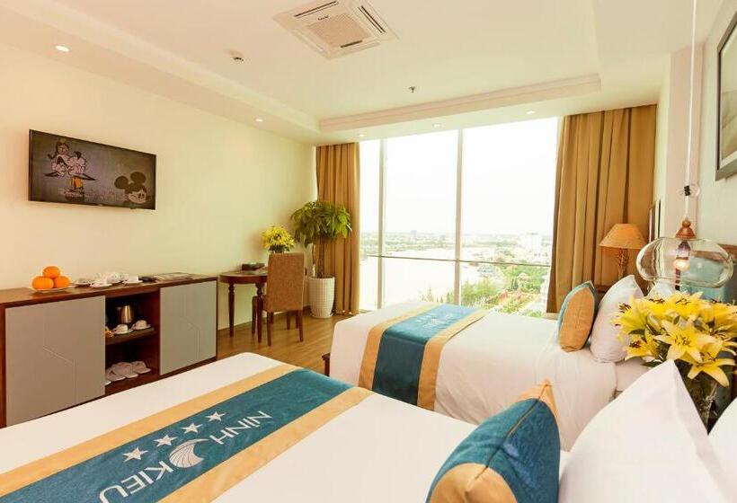 اتاق سوپریور با چشم‌انداز شهر, Ninh Kieu Riverside