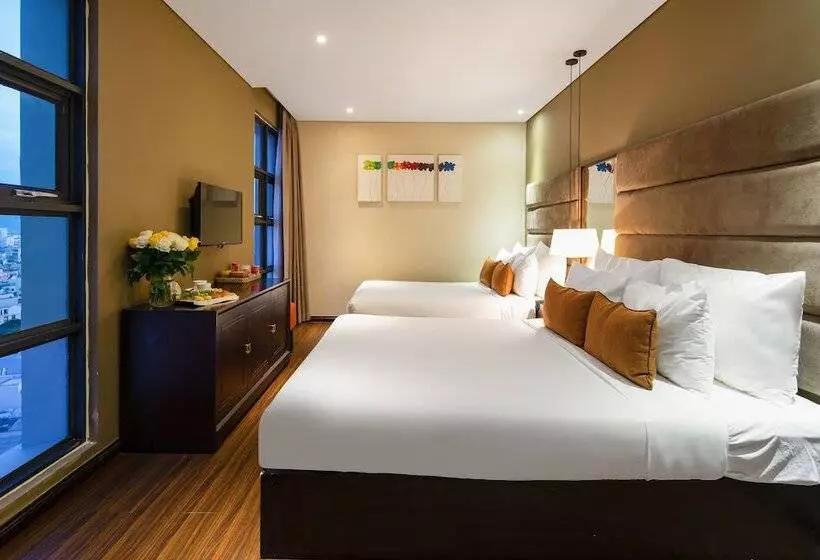 اتاق لوکس سه تخته, Sanouva Da Nang Hotel   Daily Afternoon Tea Inclusive