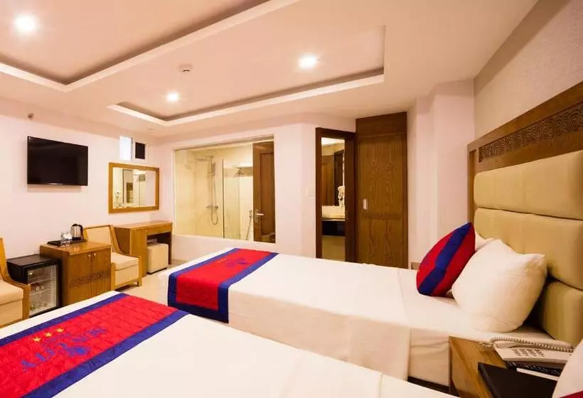 اتاق سوپریور سه تخته, Sun City