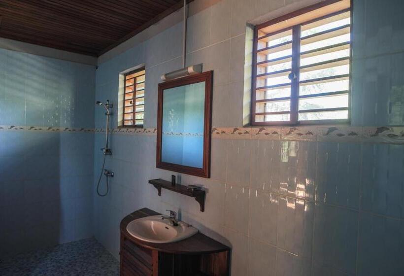 اتاق استاندارد سه نفره, Kimony Resort