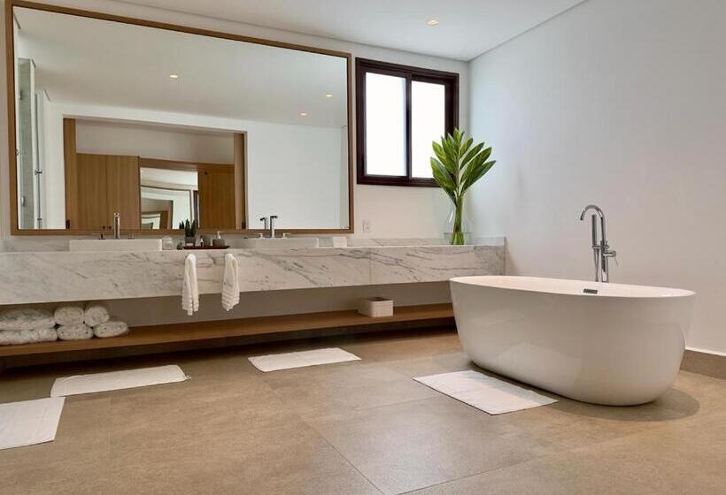 Люкс, Lake Vilas Charm