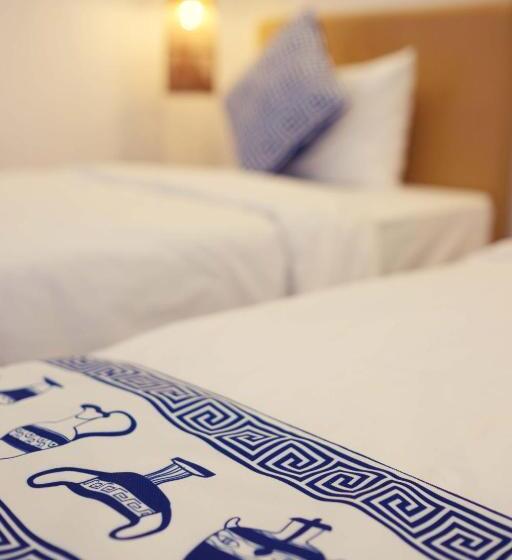 اتاق لوکس, Little Mykonos