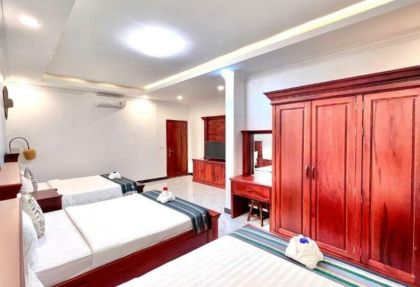 اتاق لوکس خانوادگی, Nyna Villa Guesthouse