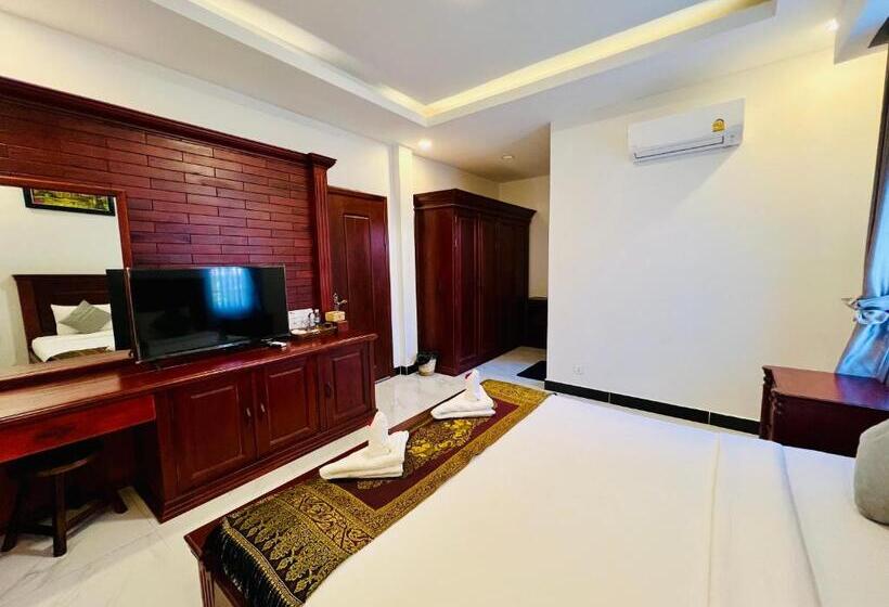 اتاق لوکس, Nyna Villa Guesthouse