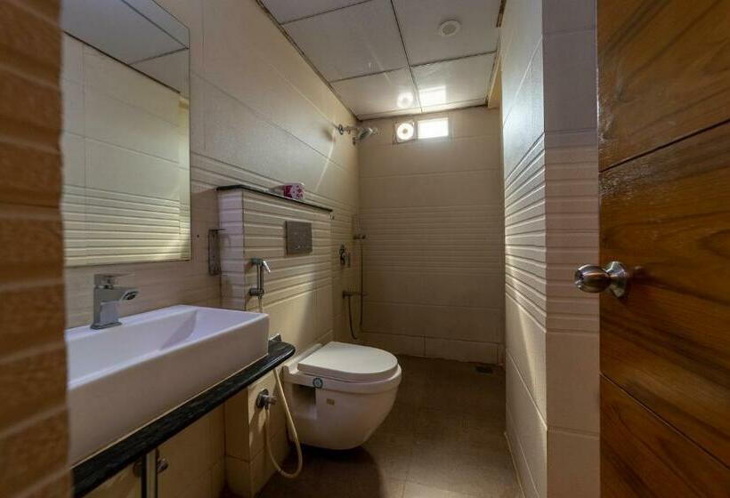 חדר דלוקס, Tetrad Hotels   International Airport Road Hebbal