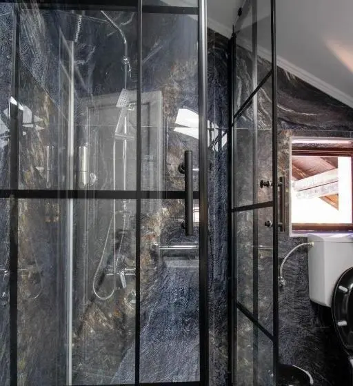 اتاق استاندارد, Hostel Aurora