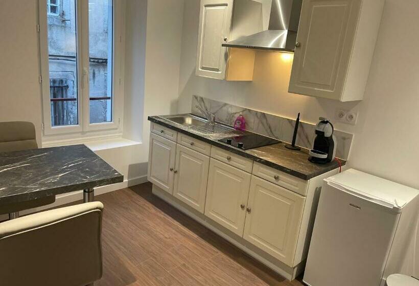 带1个卧室的带阳台的公寓, Les Appartements Du Cep’t