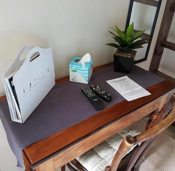 ガーデンビュースタンダードルーム, King S Hill Guest House