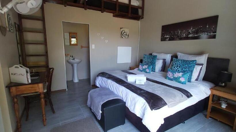 חדר סטנדרט נוף לגינה, King S Hill Guest House