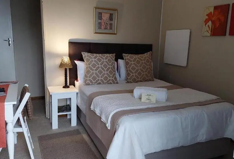 庭の見えるシングルルーム, King S Hill Guest House
