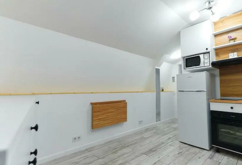 デラックススタジオ, Bella House Apartaments