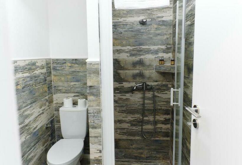 标准工作室, Bella House Apartaments