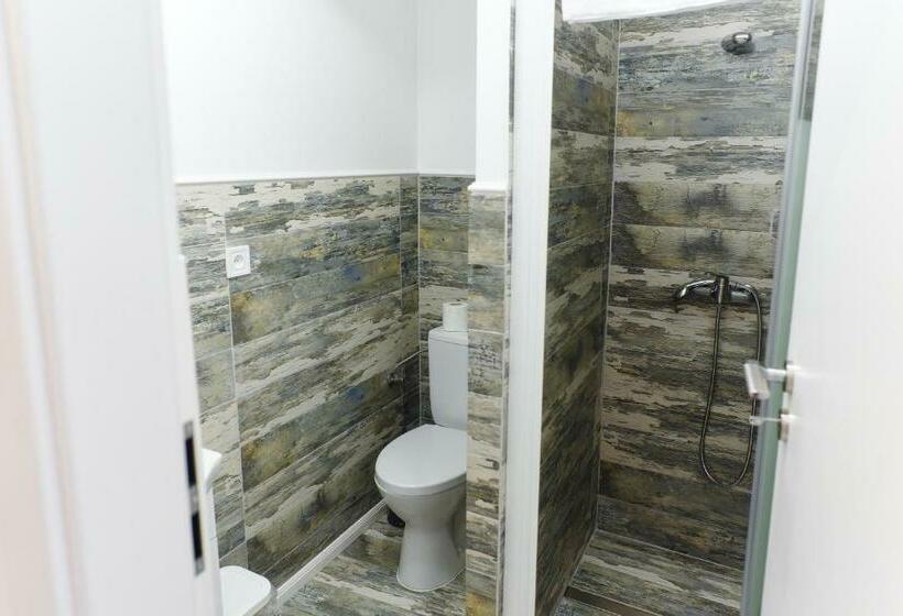 标准工作室, Bella House Apartaments