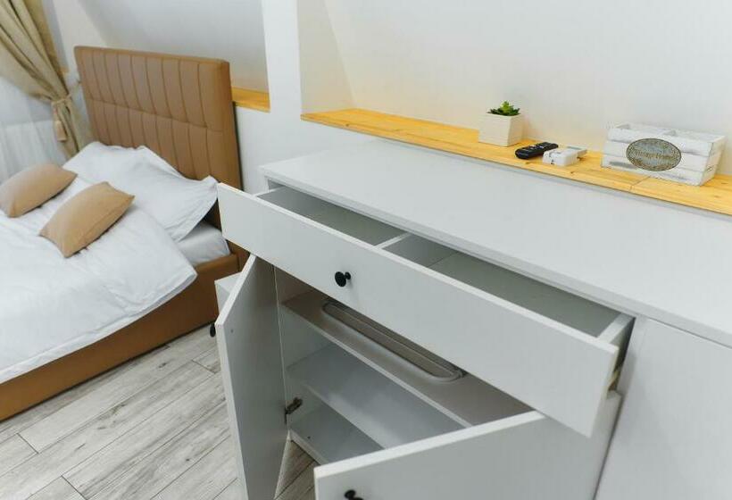 豪华工作室, Bella House Apartaments