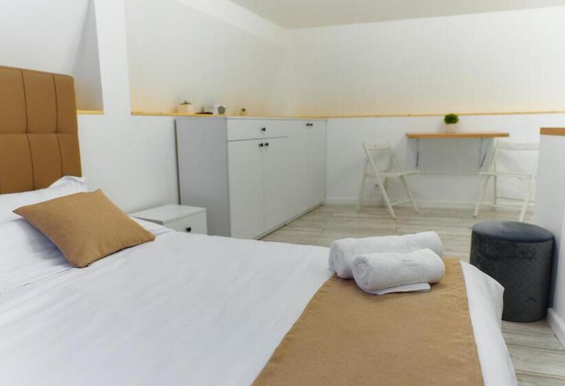 استودیوی لوکس, Bella House Apartaments