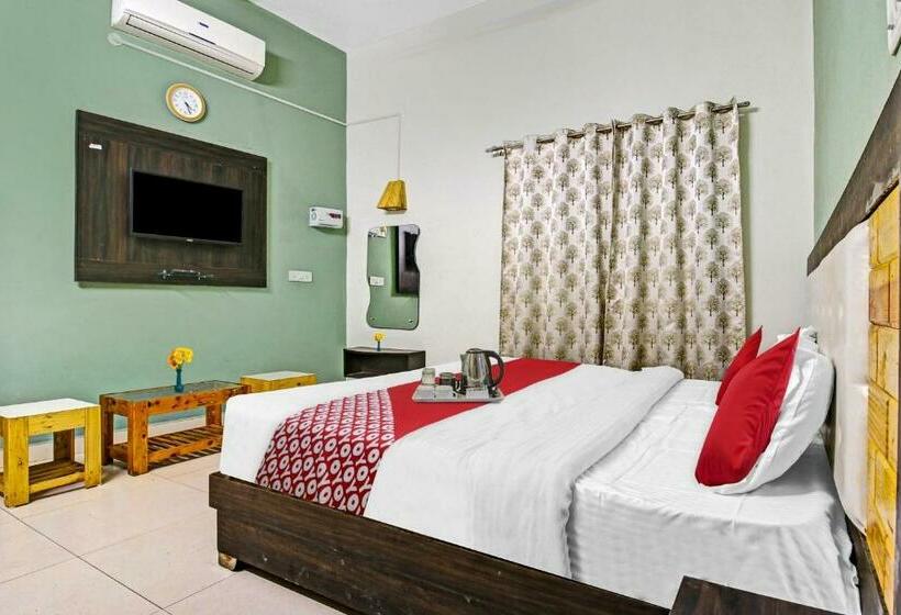 חדר קלאסי לשלושה, Flagship The Green Scape Mansion