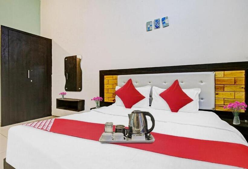 חדר קלאסי לשלושה, Flagship The Green Scape Mansion