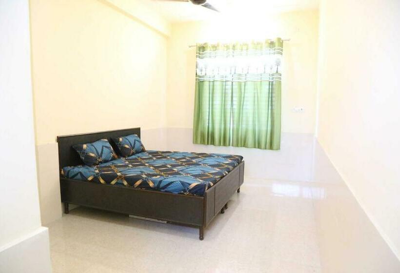 Трехместный Номер Классика, Oyo 70165 Royal Green Hotal