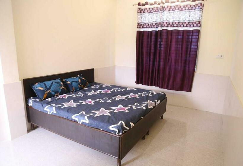 Трехместный Номер Классика, Oyo 70165 Royal Green Hotal