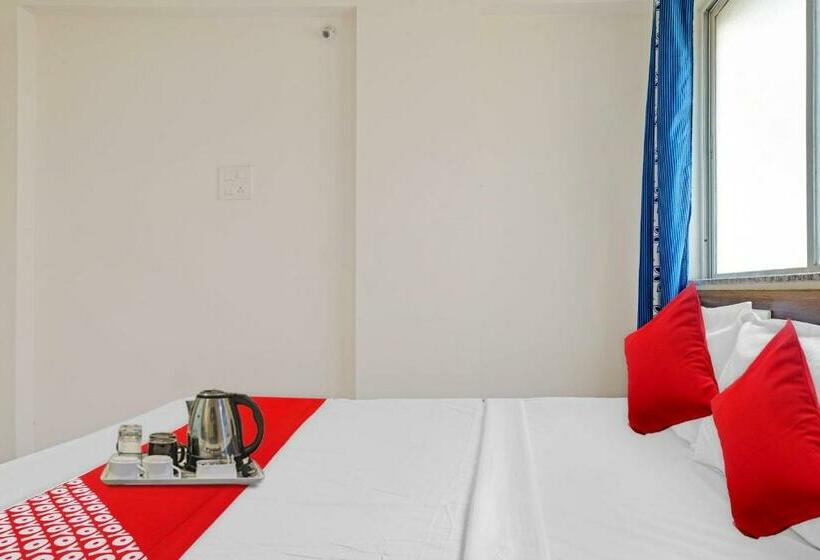 اتاق کلاسیک سه تخته, Spot On Swarg Executive Paradise Near Fun Time Multiplex