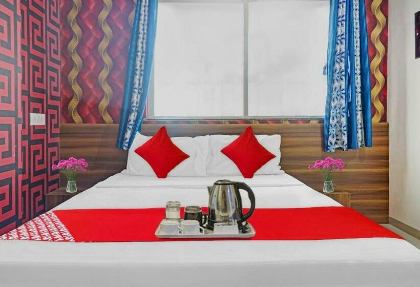 اتاق کلاسیک سه تخته, Spot On Swarg Executive Paradise Near Fun Time Multiplex