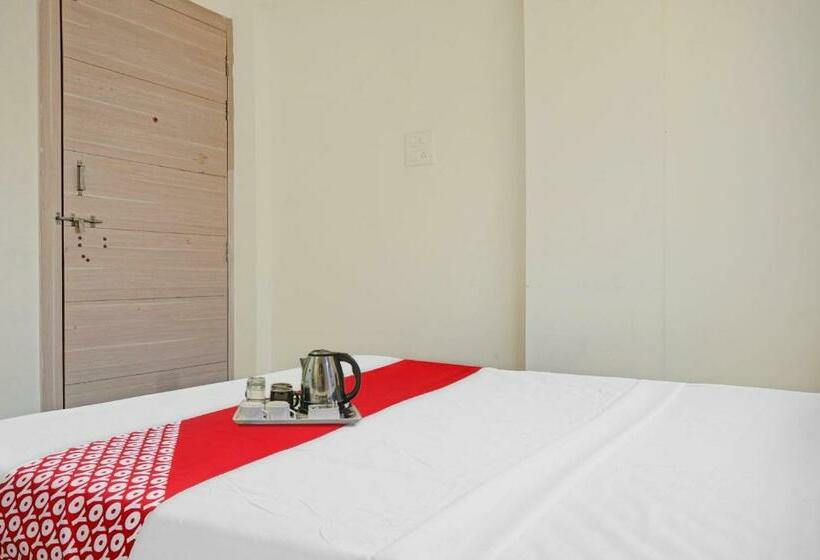 اتاق کلاسیک سه تخته, Spot On Swarg Executive Paradise Near Fun Time Multiplex