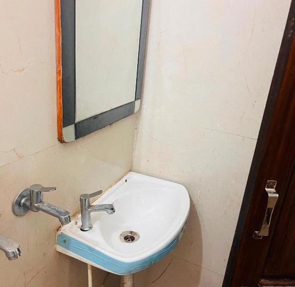 Habitació Triple Clàssica, Spot On 70239 Tiger