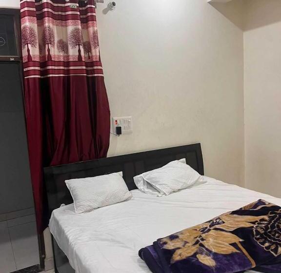 Habitació Triple Clàssica, Spot On 70239 Tiger