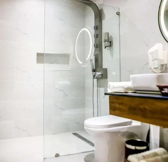 キングサイズベッドのデラックスルーム, Surestay Studio By Best Western Clarkview, Angeles City
