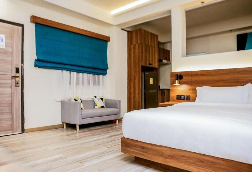 Люкс Deluxe Кровать Кинг, Surestay Studio By Best Western Clarkview, Angeles City