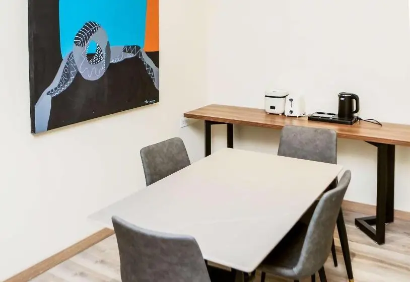 キングサイズベッドのデラックススイート, Surestay Studio By Best Western Clarkview, Angeles City