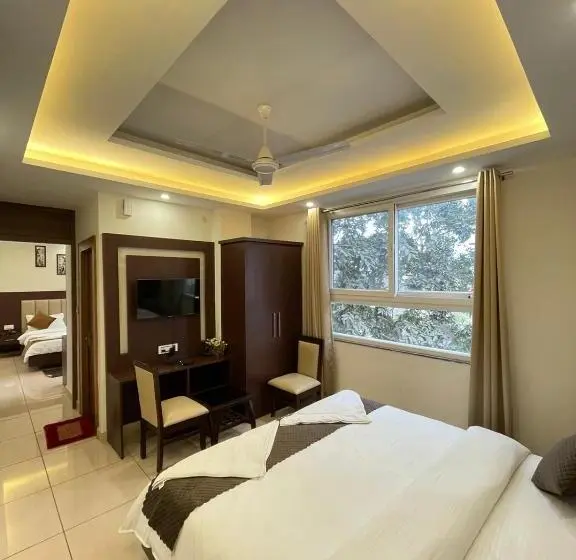 Family Room, The 7 Seas