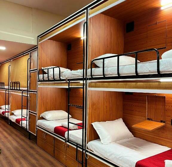 共用房间的床, Rahul Men S Ac Dormitory