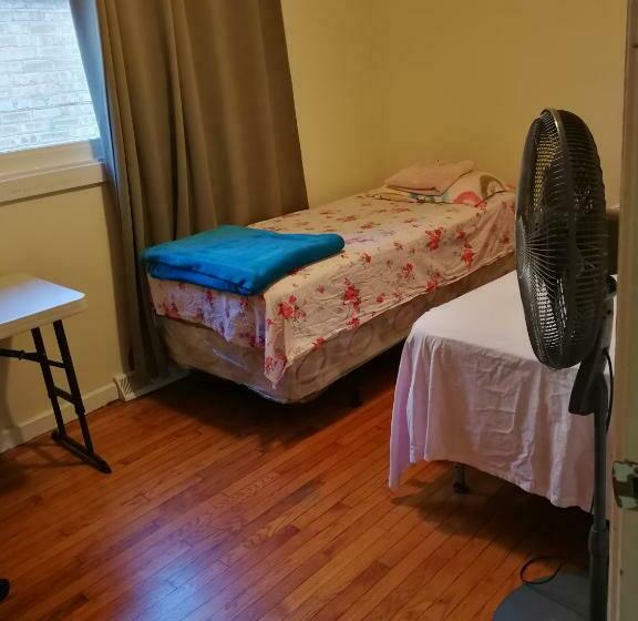 اتاق اکونومی, 320 Happy Home