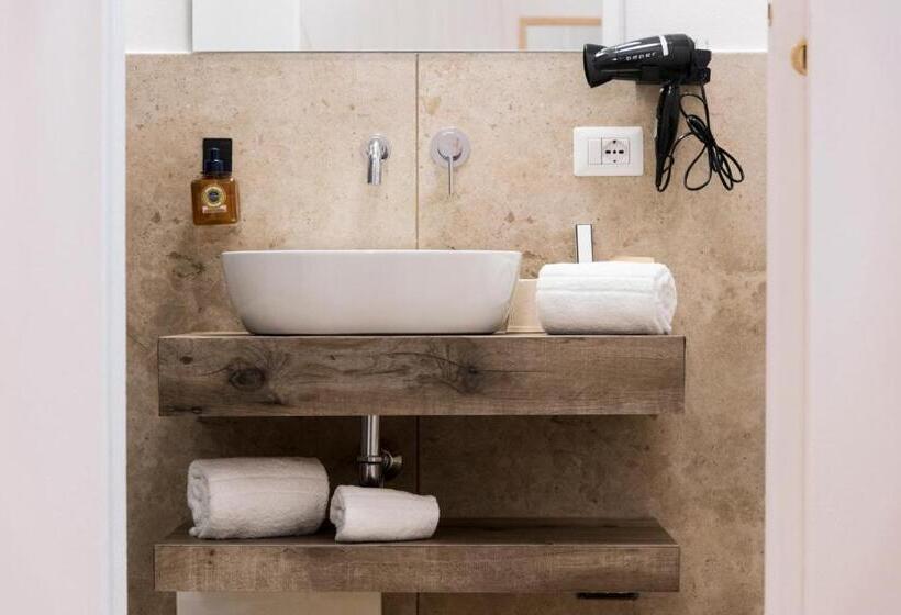 标准间, Giallo Ficodindia