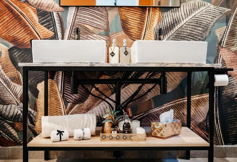 디럭스 스위트, Wagyu Mountain Lodge