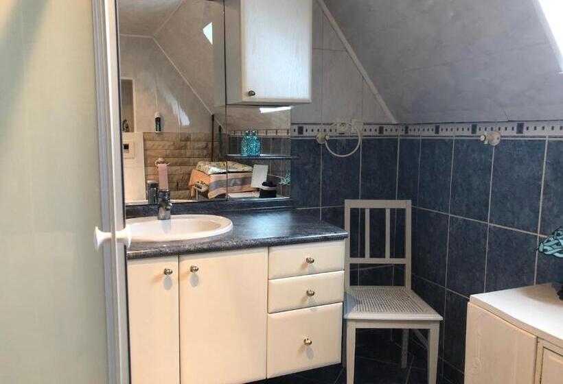 Бунгало Стандарт, Maison D’hôtes Au Pied Du Château