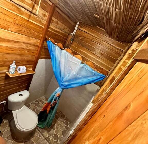 Номер Deluxe Вид на Море Боковой, Baru Hostel Club