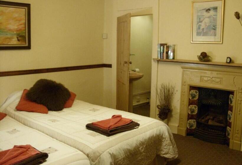 标准单人间, Chichester Inn