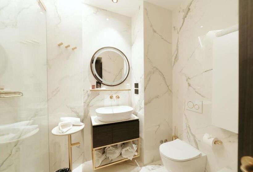 חדר סטנדרט לשלושה, Albergo Italia