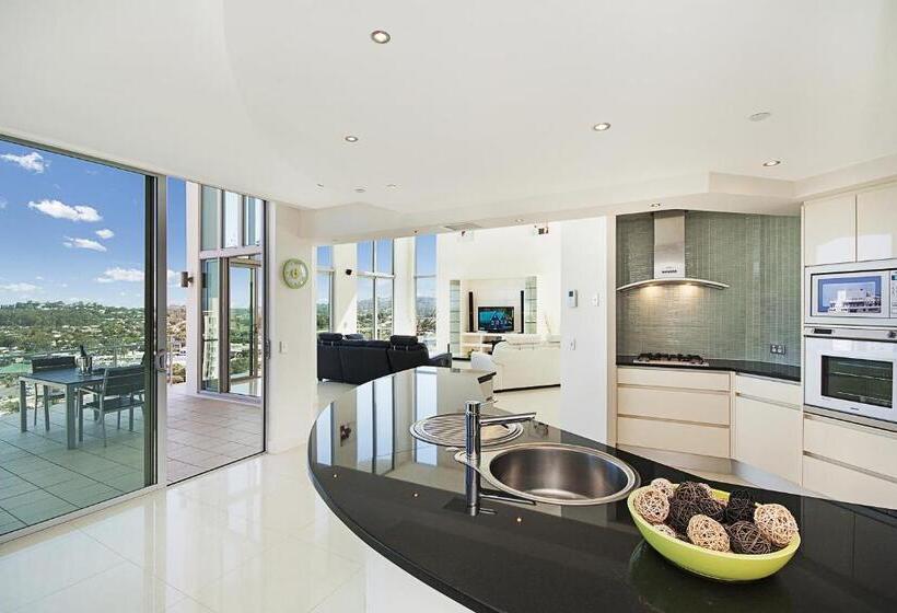 1 Bedroom Penthouse Apartment, Aqua Vista Resort