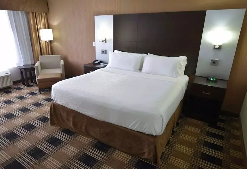 Standard-huone, Holiday Inn Express & Suites Ottawa East Orleans, An Ihg