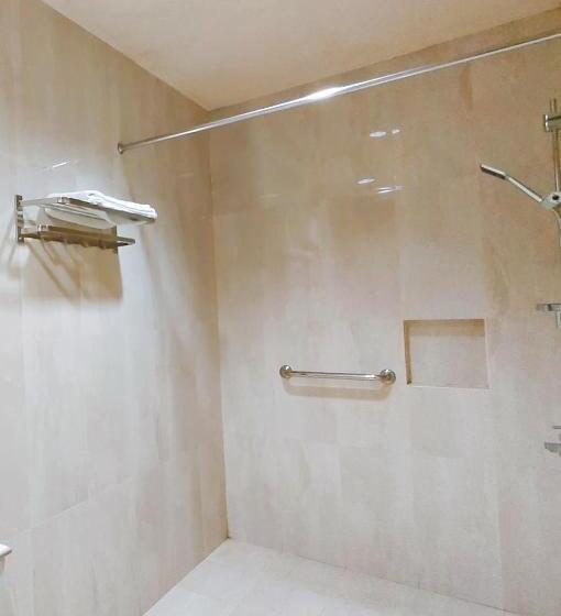 Chambre Familiale, Indah Palace Tawangmangu