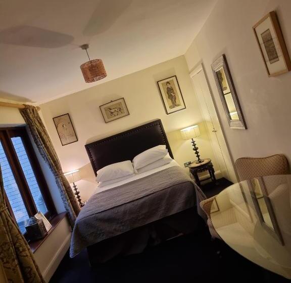 스탠다드 룸, The Racquet Club