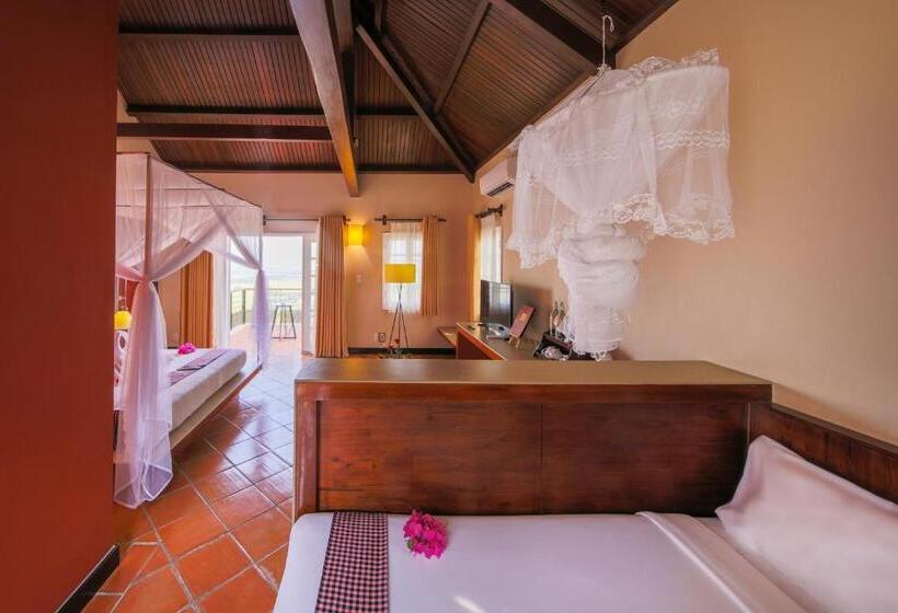 اتاق خانوادگی, Victoria Nui Sam Lodge