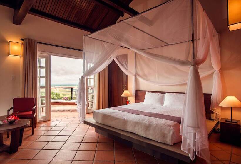 اتاق خانوادگی, Victoria Nui Sam Lodge