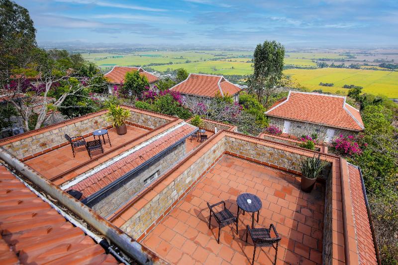 اتاق سوپریور, Victoria Nui Sam Lodge